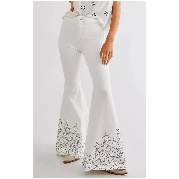 We The Free People Zandra Rhodes Just Float On Flare Star Jeans Size 26 - Picture 2 of 10
